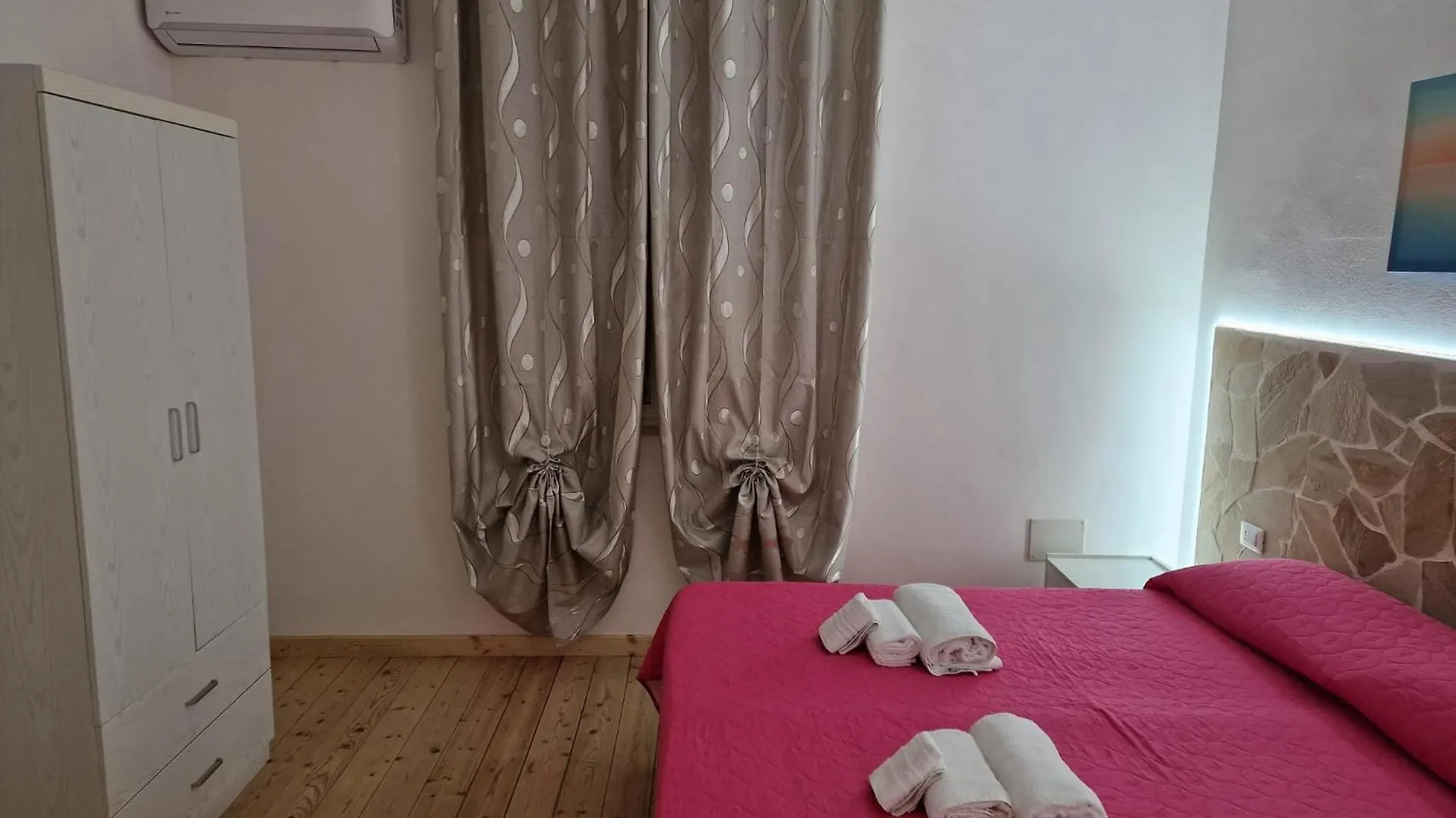 B & B Da Rosa Petrosino Bed & Breakfast