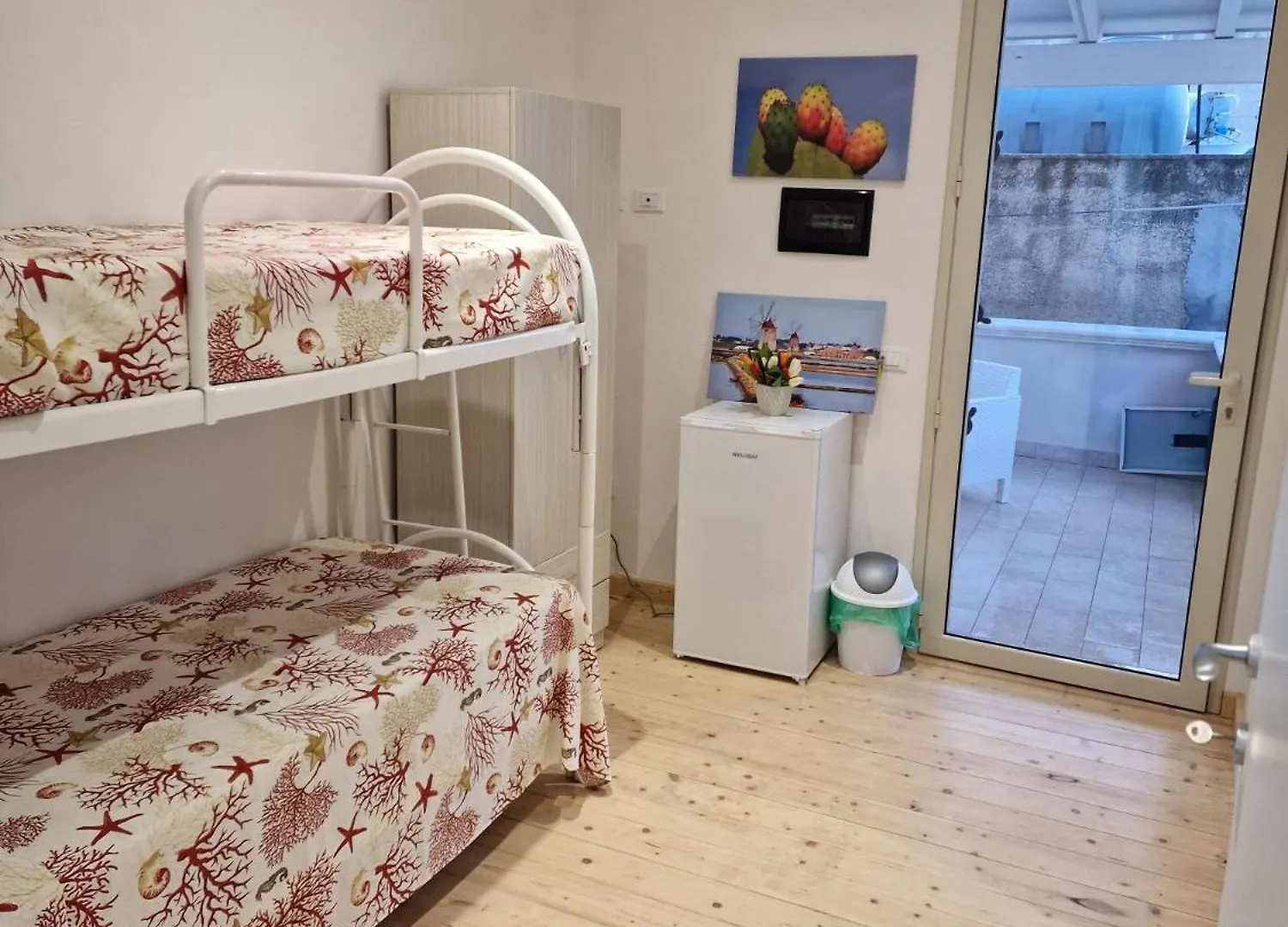 B & B Da Rosa Petrosino Bed & Breakfast